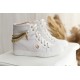 Białe sneakersy z łańcuszkami Madera