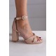 Beżowe sandały skórzane