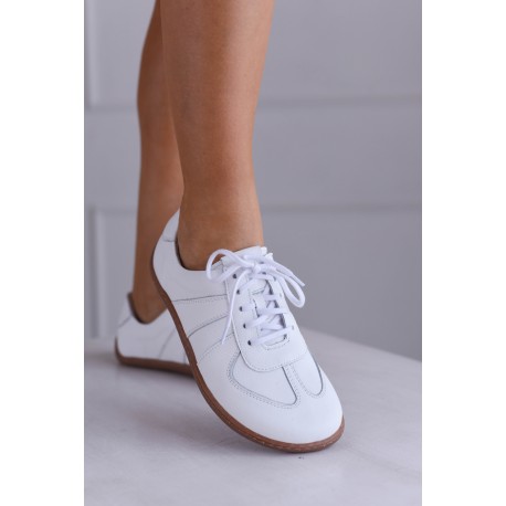 Białe barefooty skórzane